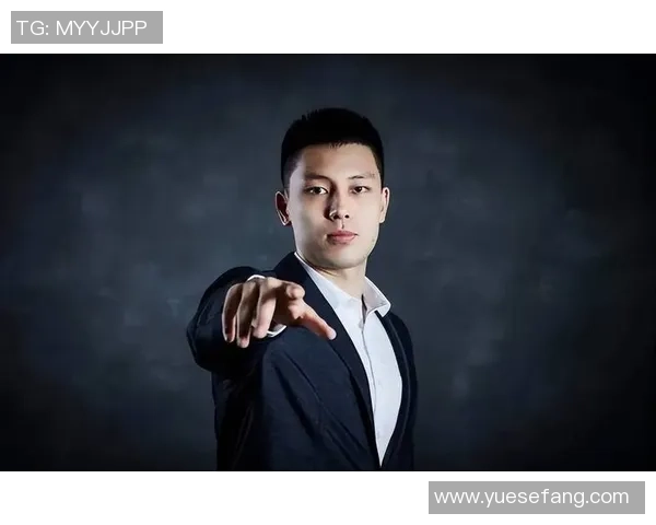 袁堂文的传奇人生与历史影响：从文人到政治家的跨越之路