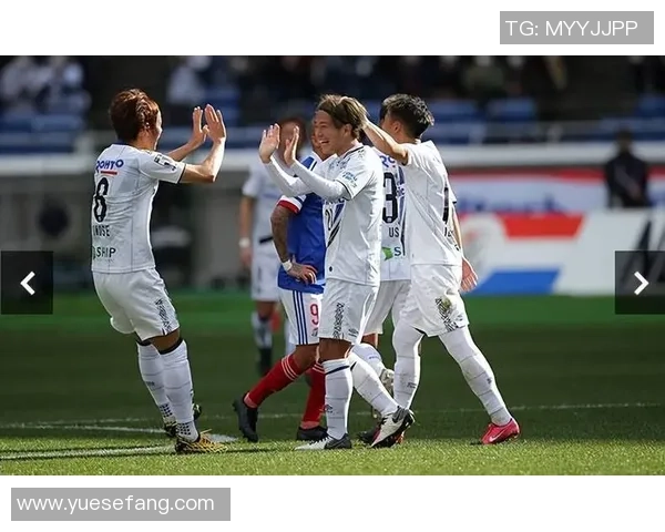 阪樱花与广岛三箭激战正酣谁能在这场对决中笑到最后