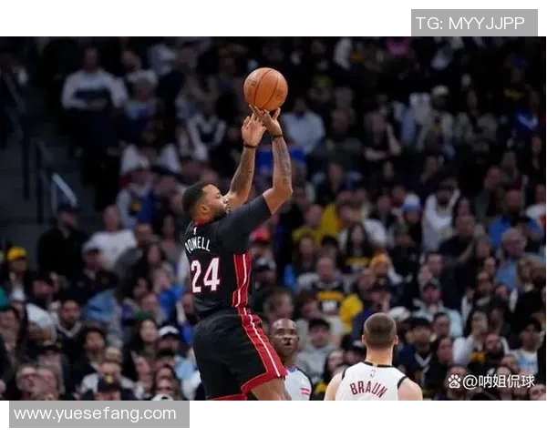 迈阿密热火与新奥尔良对决精彩纷呈球迷期待激烈比赛瞬间