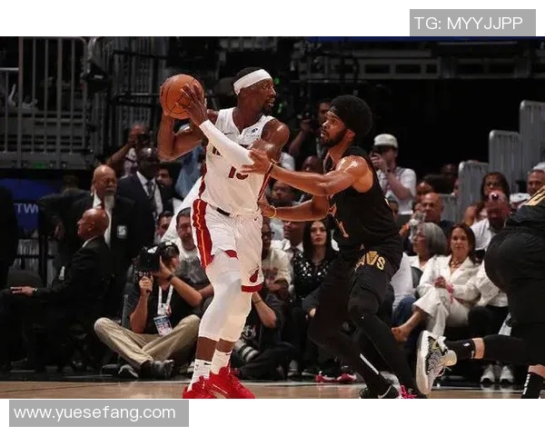 骑士与步行者激战四月中旬季后赛精彩回顾与分析