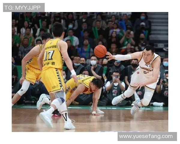 九台队与辽宁队在CBA赛场的激烈对决展现篮球魅力与团队精神 九台队与辽宁队在CBA赛场的激烈对决展现篮球魅力与团队精神