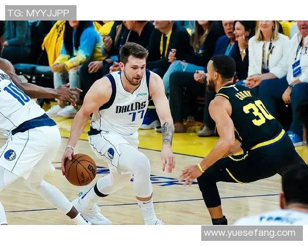 人人直播勇士与热火巅峰对决精彩瞬间回顾与分析