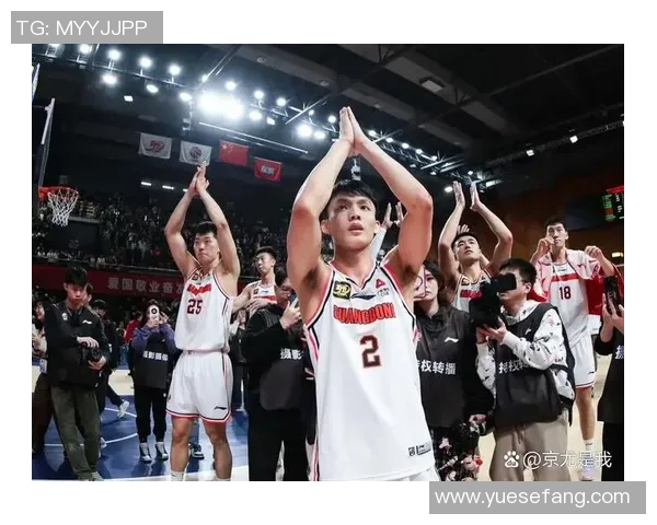 任骏飞领衔球队奋勇拼搏展现篮球风采助力球队追逐冠军梦想