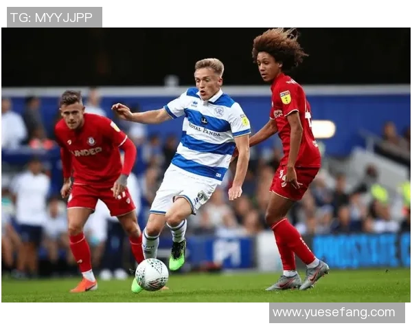 伯顿与巡游者的激烈对决揭示了足球战术的博弈与团队精神的较量