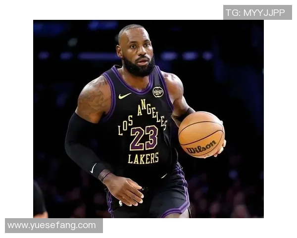 詹姆斯领衔NBA新赛季的挑战与机遇,如何再创辉煌成就传奇之路 詹姆斯领衔NBA新赛季的挑战与机遇,如何再创辉煌成就传奇之路