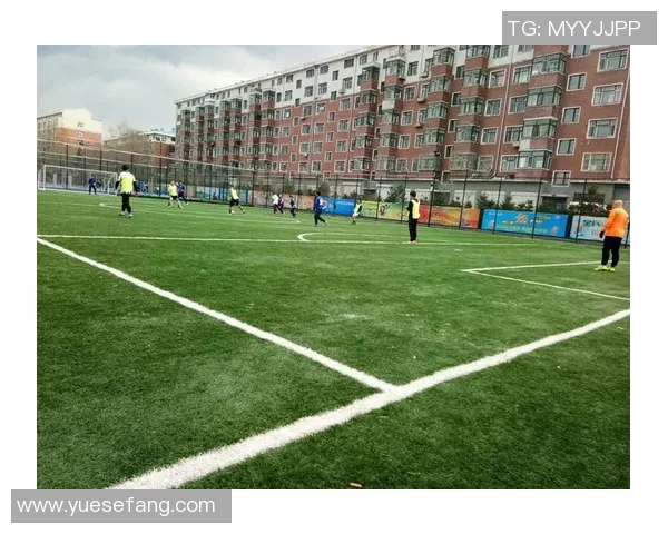 拉普拉塔体操与飓风的激烈对决展现足球魅力与团队精神